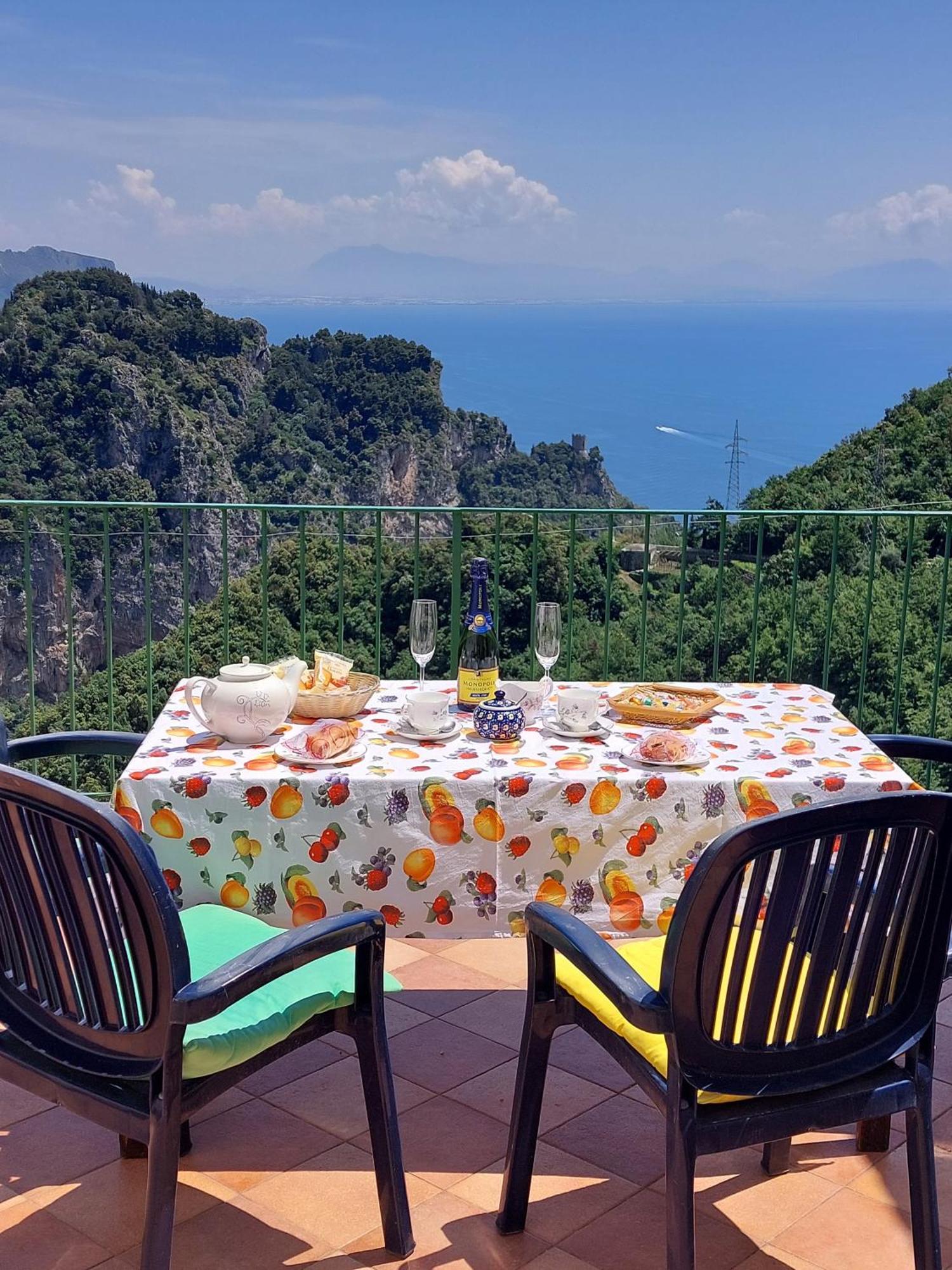 Janet House Amalfi Exterior foto