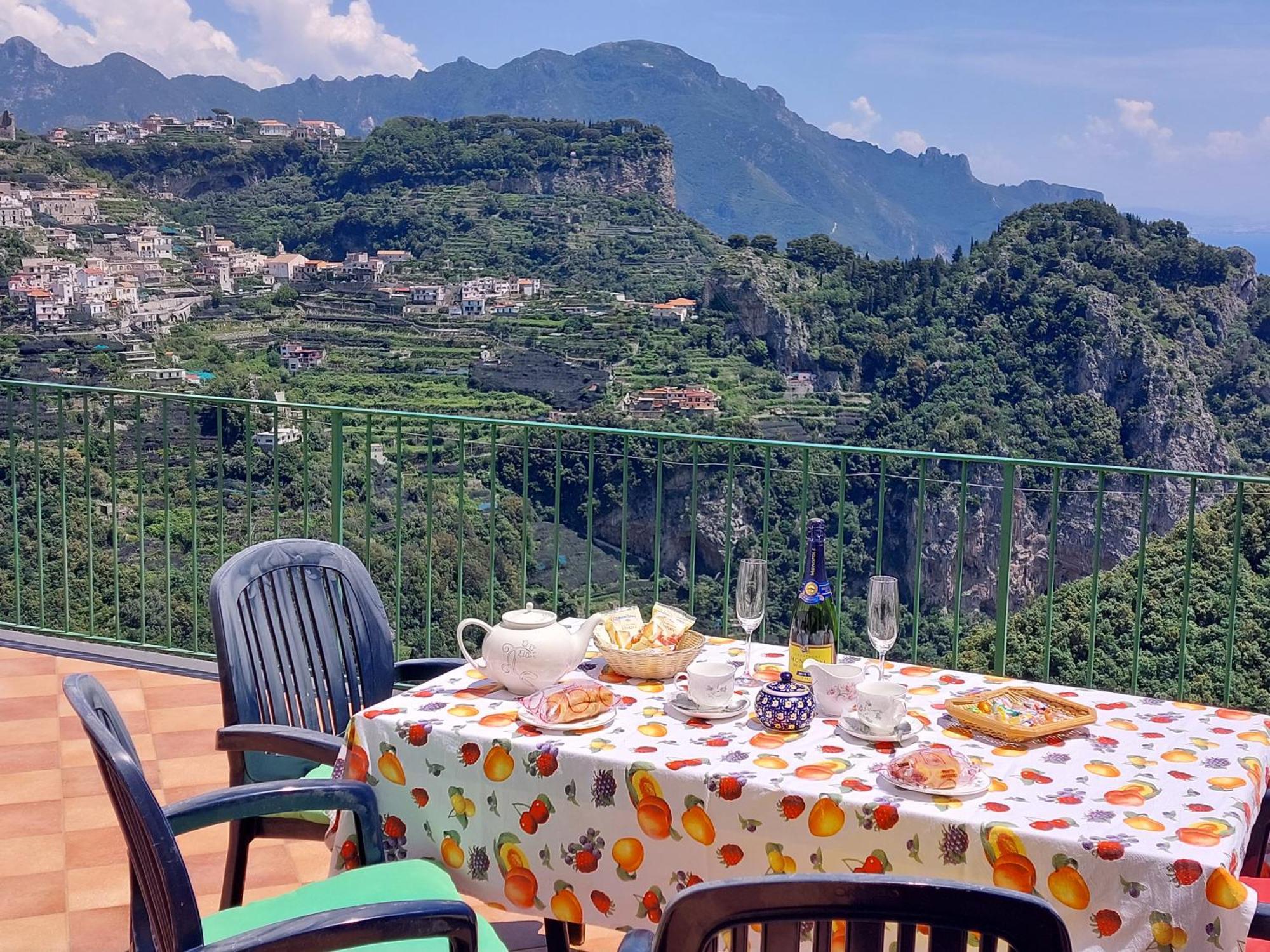 Janet House Amalfi Exterior foto